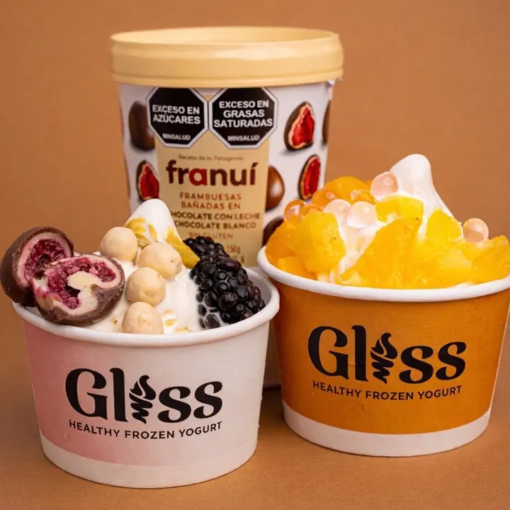 Tres vasos Gliss con toppings, Franui y perlas